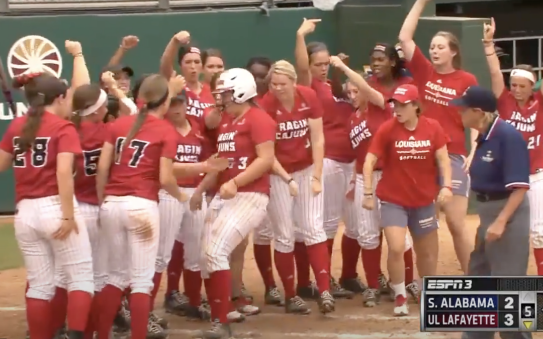 RAGIN CAJUN TOP HITTERS                         #2: LEXI ELKINS —75 HOME RUNS